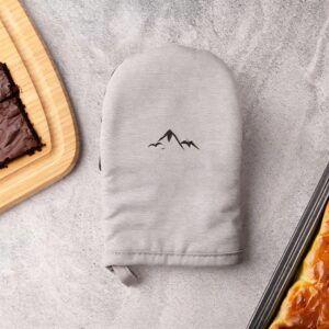 Apex Puppet Oven Mitt