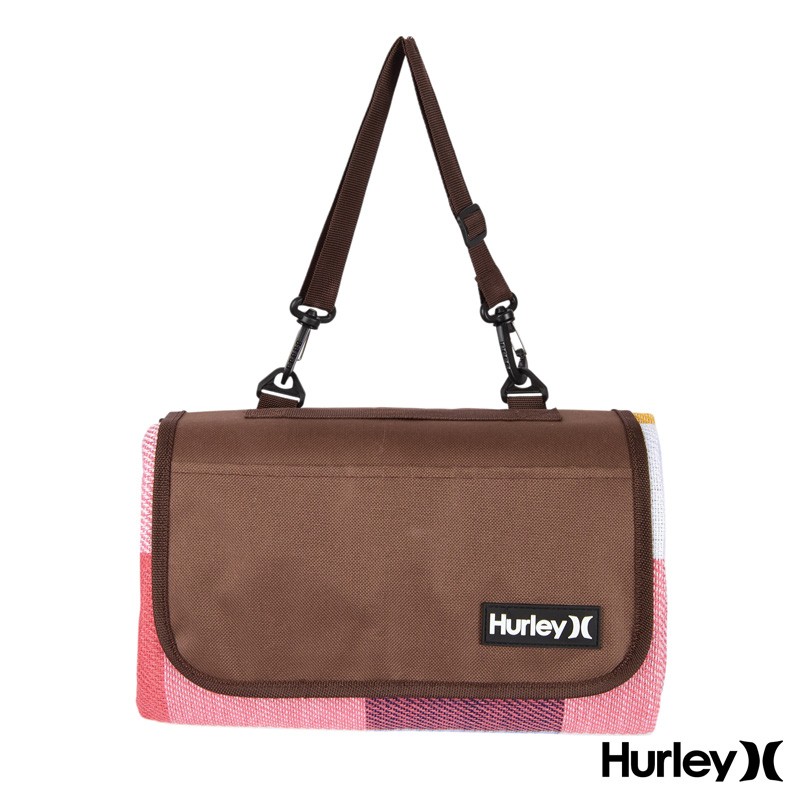 Hurley Water Resistant Outdoor Packable Mat - Image 2